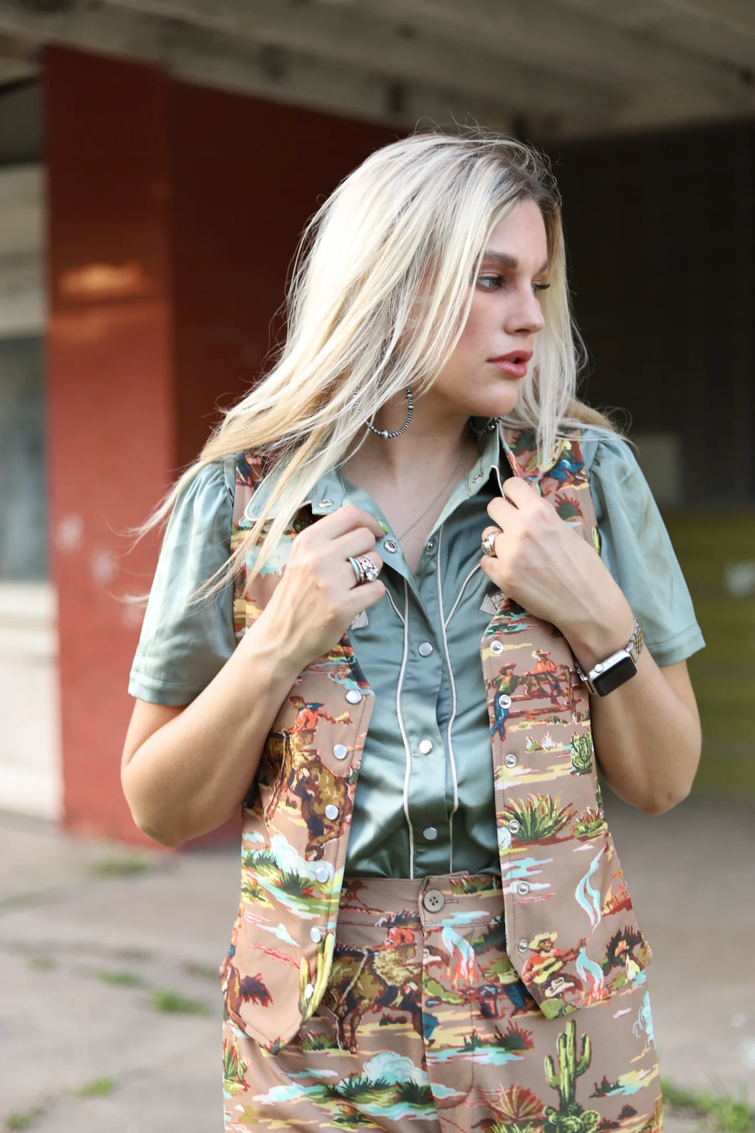 Tejas Vest
